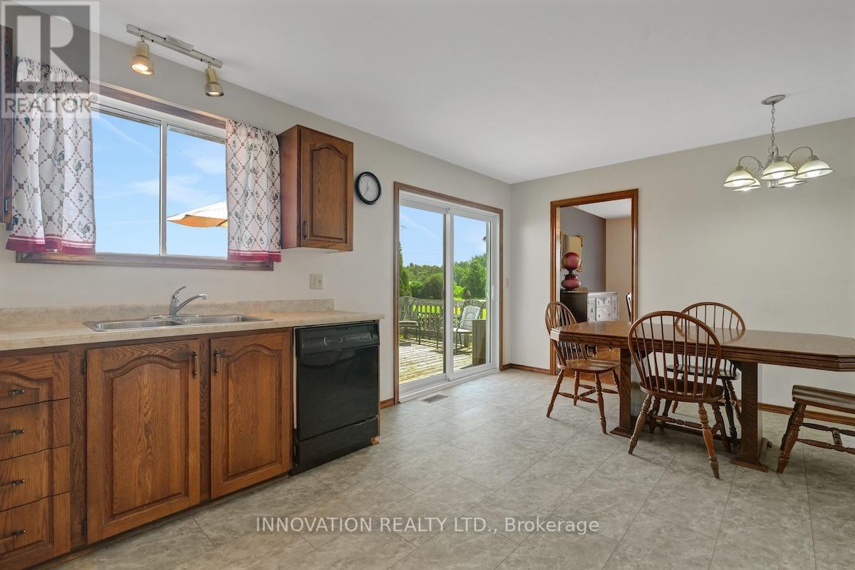 1565 Lindsay Road, North Grenville, Ontario  K0G 1S0 - Photo 17 - X12313126