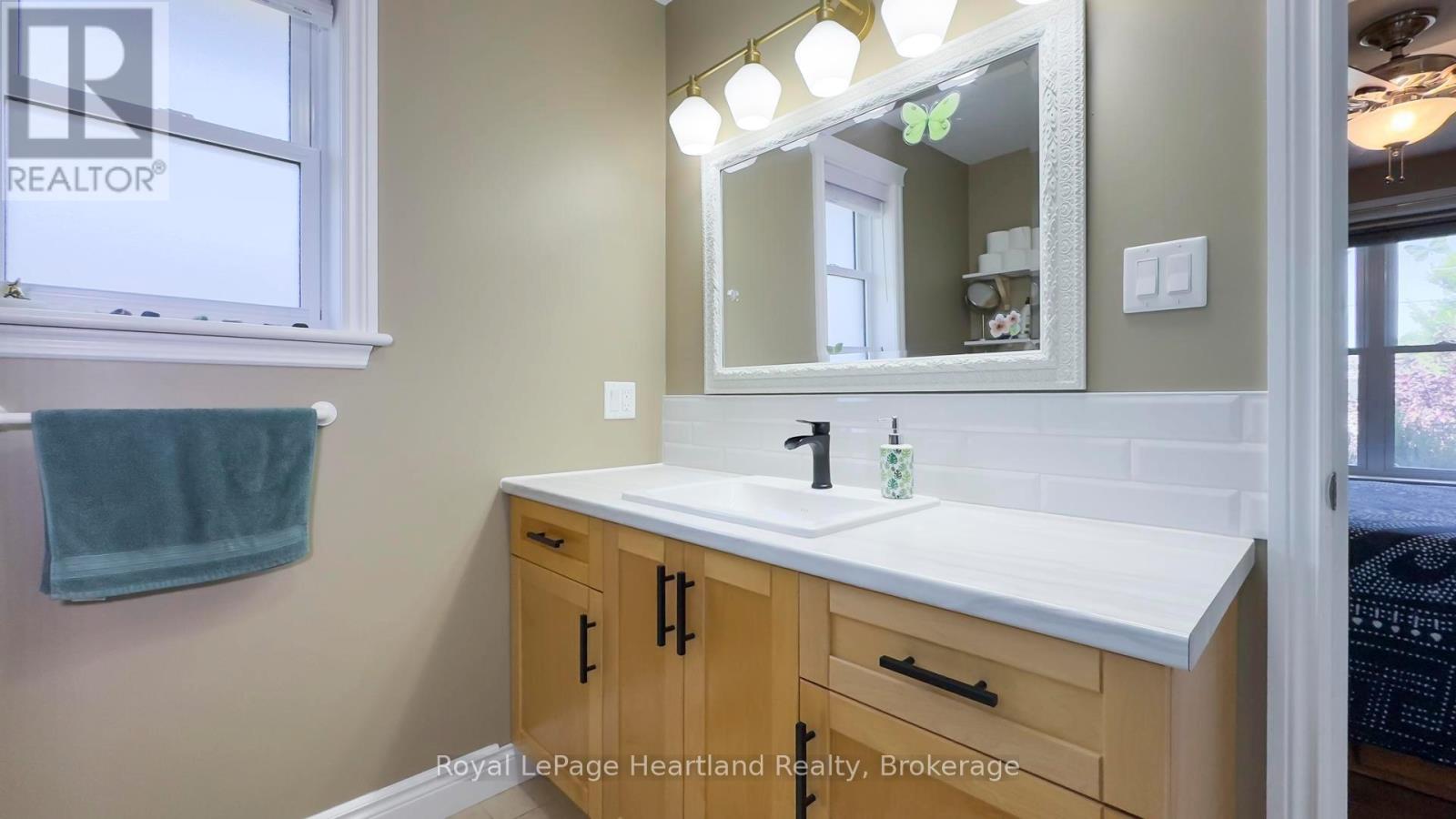 39 Balvina Drive W, Goderich, Ontario  N7A 4L2 - Photo 26 - X12313153