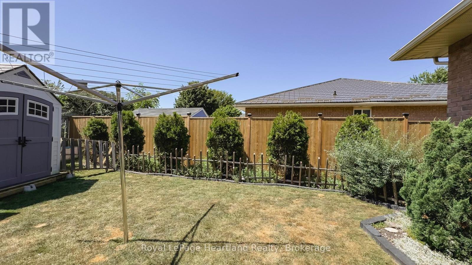 39 Balvina Drive W, Goderich, Ontario  N7A 4L2 - Photo 42 - X12313153
