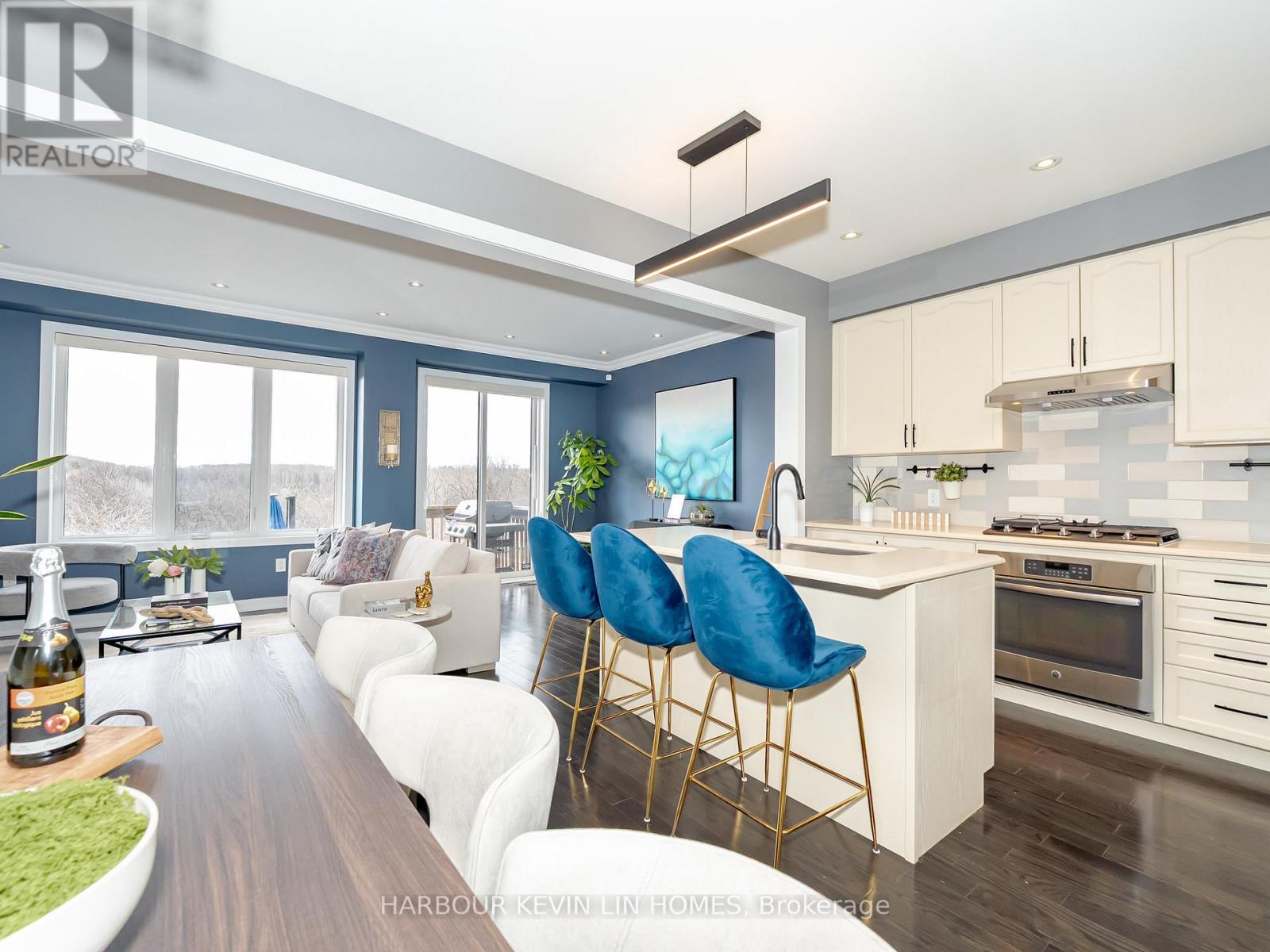 Property at 109 ANCHUSA DRIVE image 5
