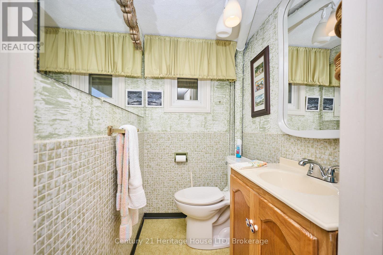 2229 Houck Crescent, Fort Erie, Ontario  L2A 5M4 - Photo 14 - X12313144