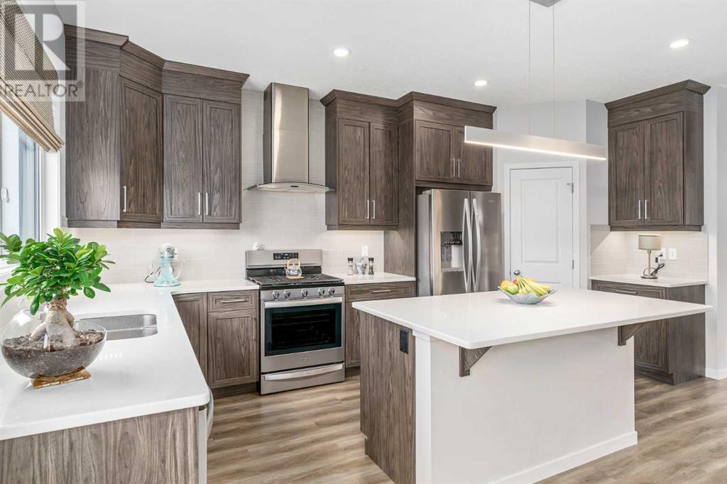 Property at 853 West Lakeview Drive image 1