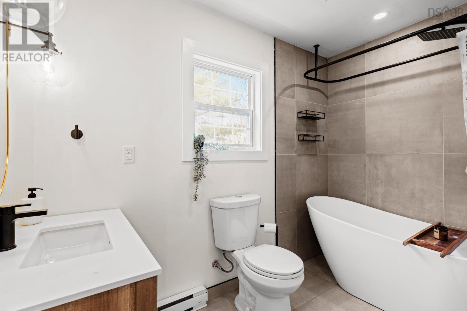 1308 Highway 2, Lantz, Nova Scotia  B2S 1Y8 - Photo 16 - 202509318