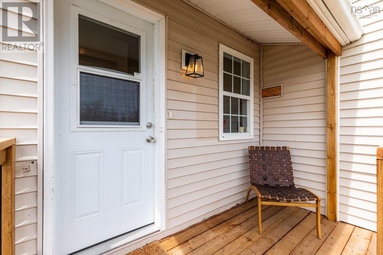 1308 Highway 2, Lantz, Nova Scotia  B2S 1Y8 - Photo 2 - 202509318