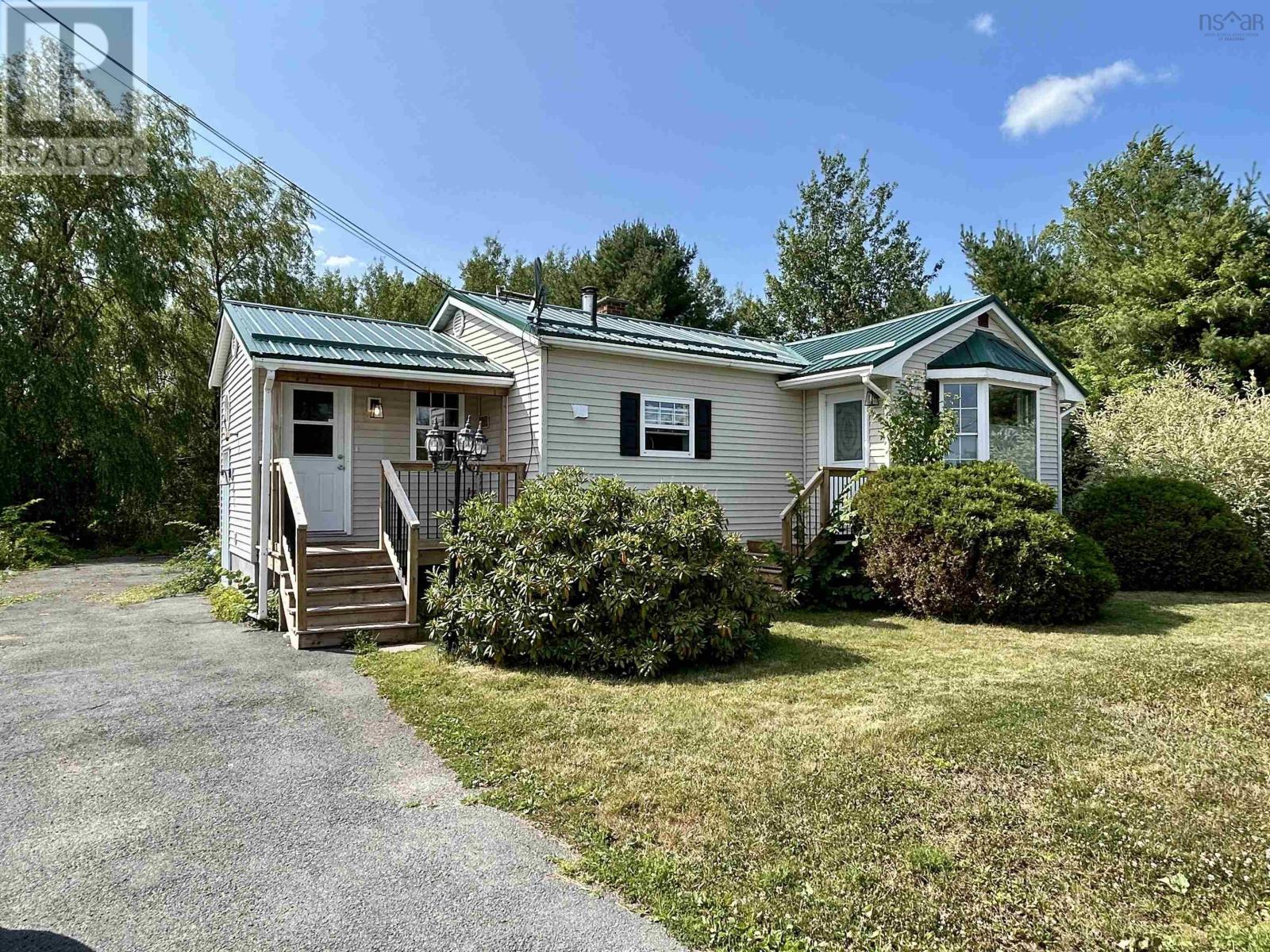 1308 Highway 2, Lantz, Nova Scotia  B2S 1Y8 - Photo 29 - 202509318