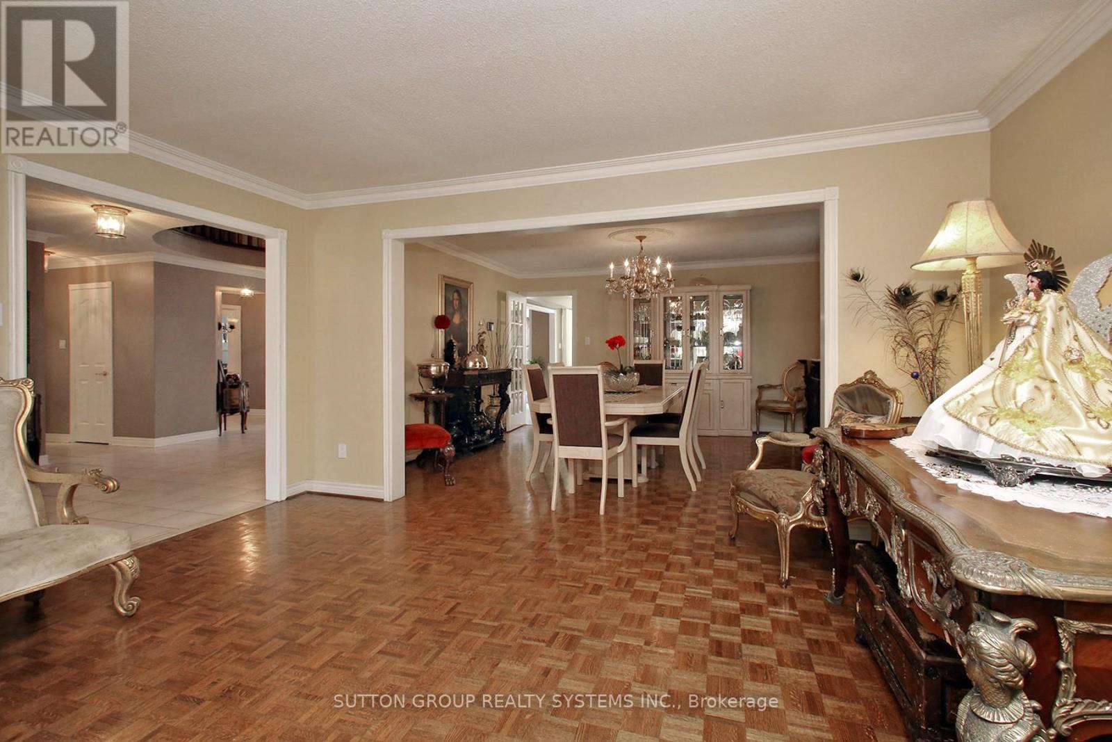 4873 Forest Hill Drive, Mississauga, Ontario  L5M 5B1 - Photo 16 - W12313063