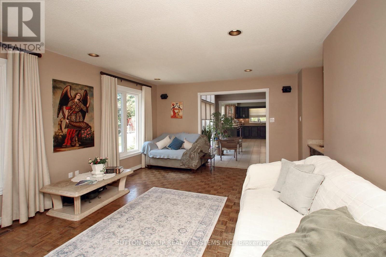 4873 Forest Hill Drive, Mississauga, Ontario  L5M 5B1 - Photo 19 - W12313063