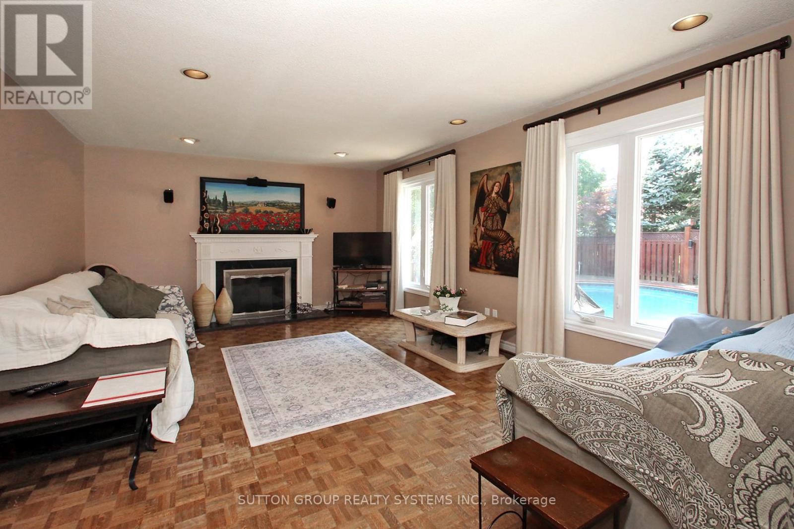 4873 Forest Hill Drive, Mississauga, Ontario  L5M 5B1 - Photo 20 - W12313063