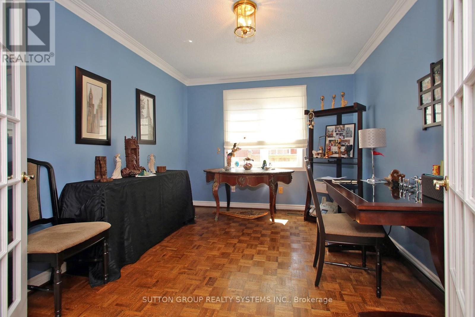 4873 Forest Hill Drive, Mississauga, Ontario  L5M 5B1 - Photo 29 - W12313063