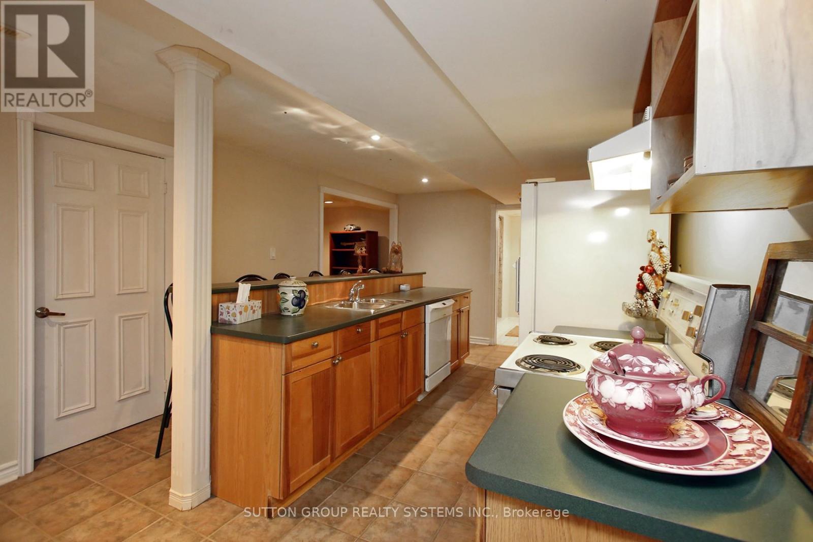 4873 Forest Hill Drive, Mississauga, Ontario  L5M 5B1 - Photo 34 - W12313063