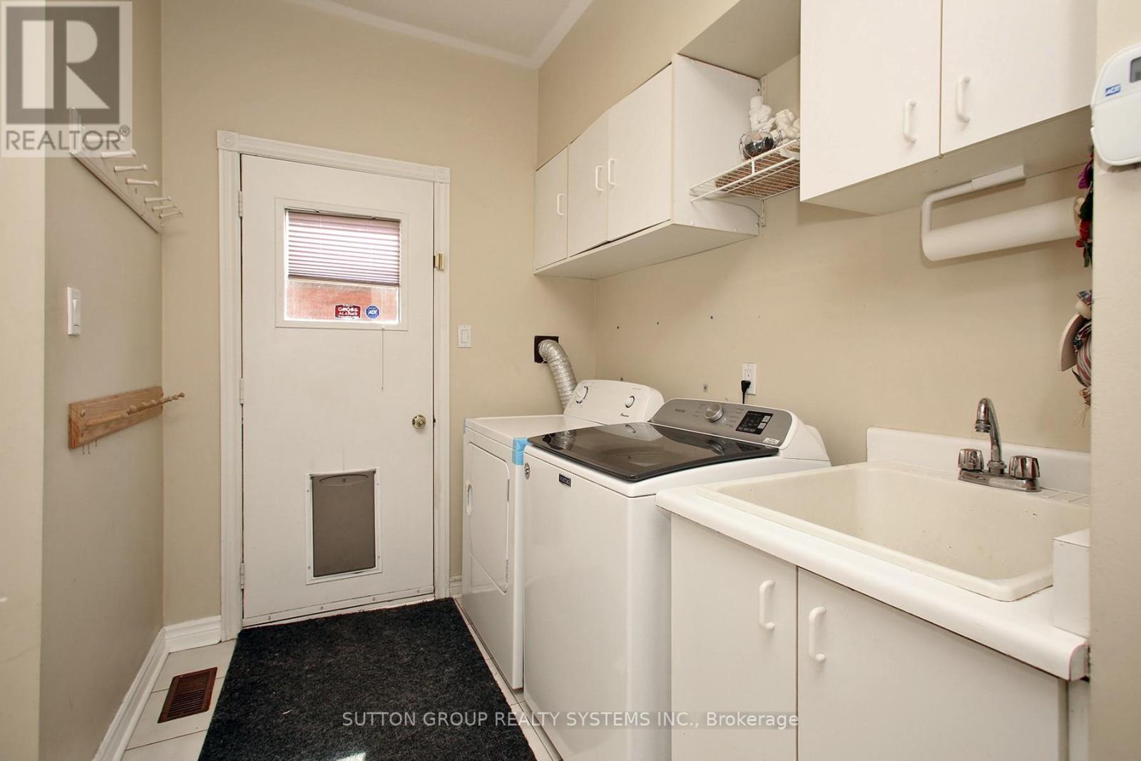 4873 Forest Hill Drive, Mississauga, Ontario  L5M 5B1 - Photo 41 - W12313063