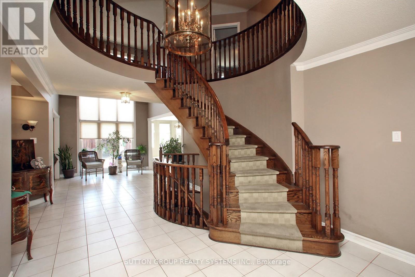 4873 Forest Hill Drive, Mississauga, Ontario  L5M 5B1 - Photo 6 - W12313063