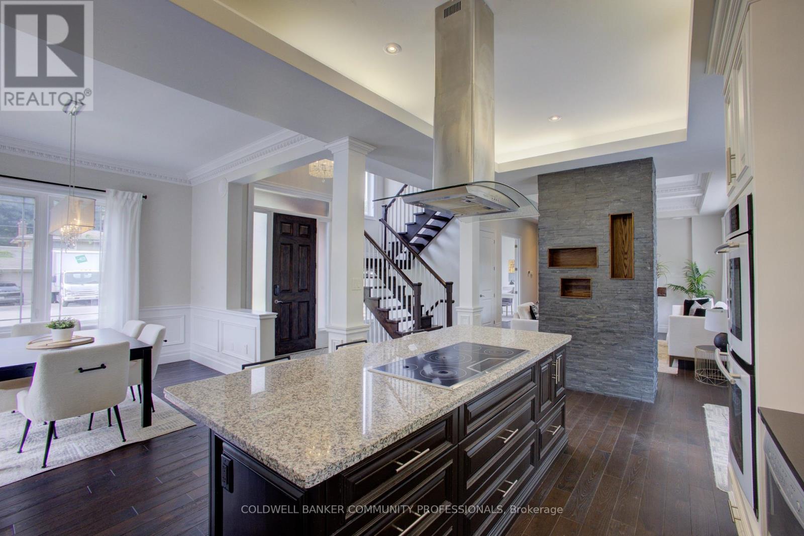 991 Glenwood Avenue, Burlington, Ontario  L7T 2K1 - Photo 18 - W12313102