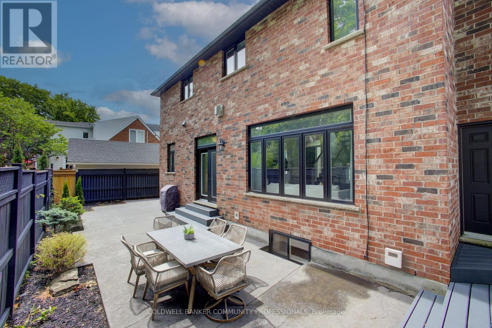 991 Glenwood Avenue, Burlington, Ontario  L7T 2K1 - Photo 40 - W12313102