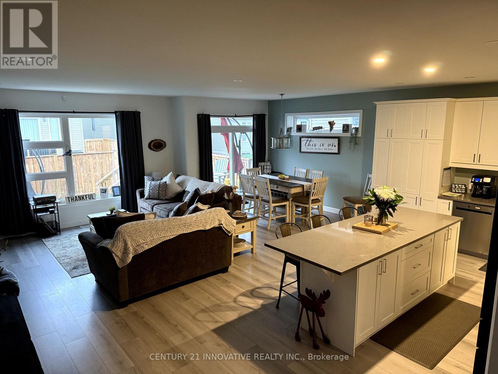 Property at 16 WALDEN POND DRIVE image 3