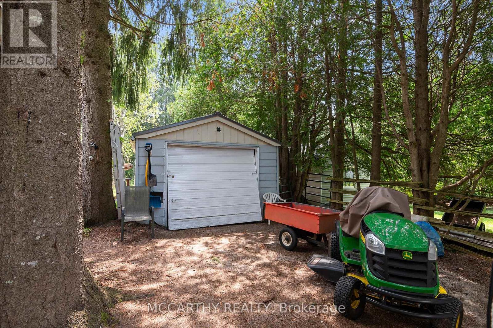 21 Mccutcheon Road, Mulmur, Ontario  L9V 3E8 - Photo 10 - X12313094