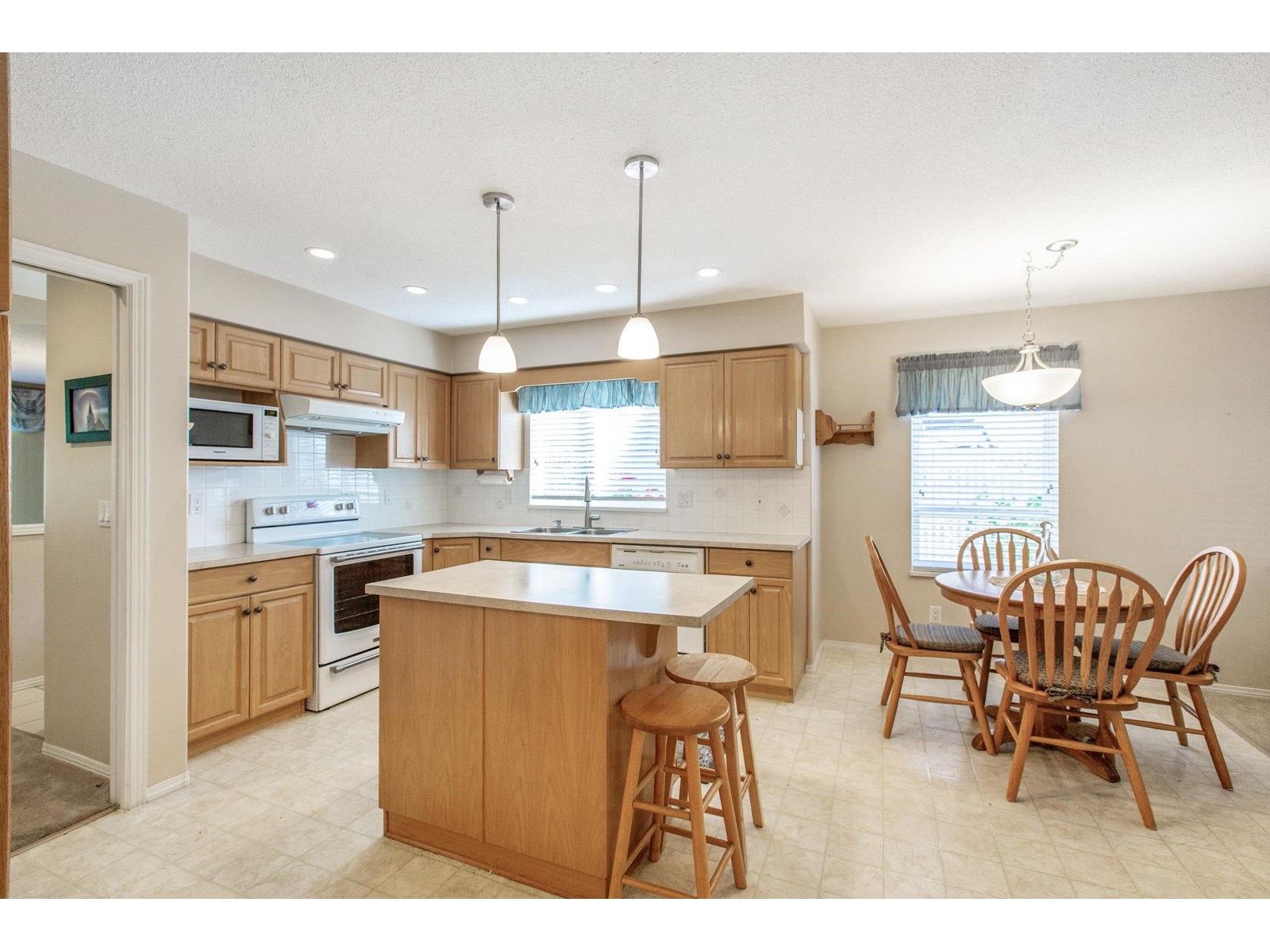212 13888 70 Avenue, Surrey, British Columbia  V3W 0R8 - Photo 10 - R3031477