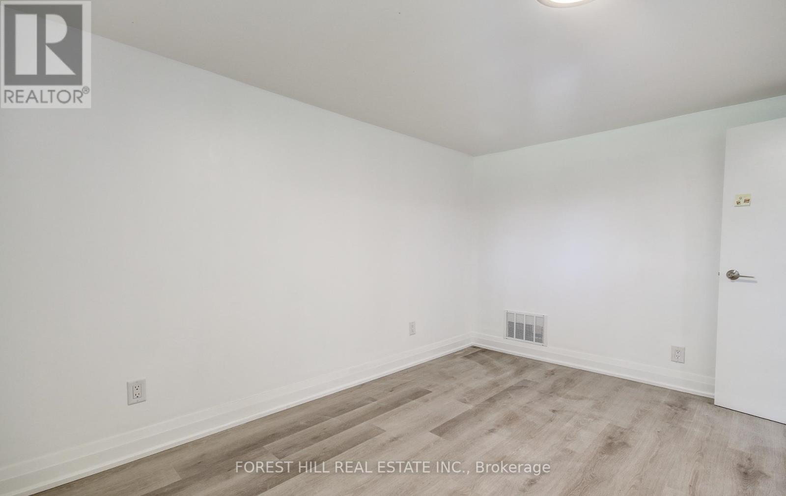Lower - 32 Laurelcrest Avenue, Toronto, Ontario  M3H 2A4 - Photo 17 - C12313118