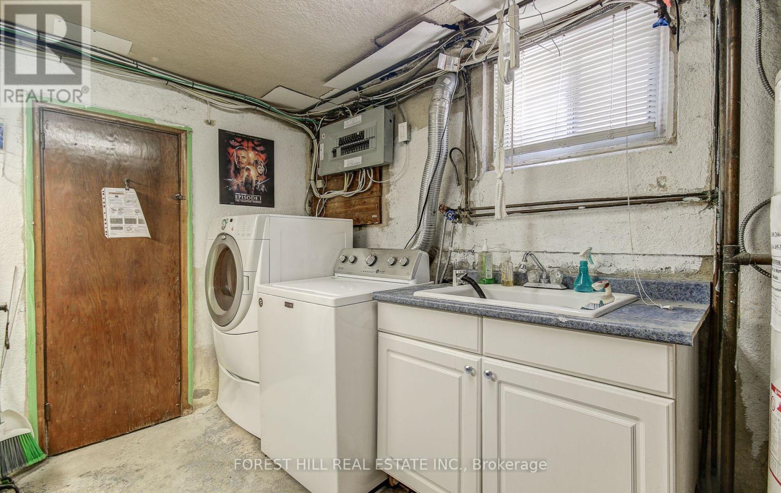 Lower - 32 Laurelcrest Avenue, Toronto, Ontario  M3H 2A4 - Photo 23 - C12313118