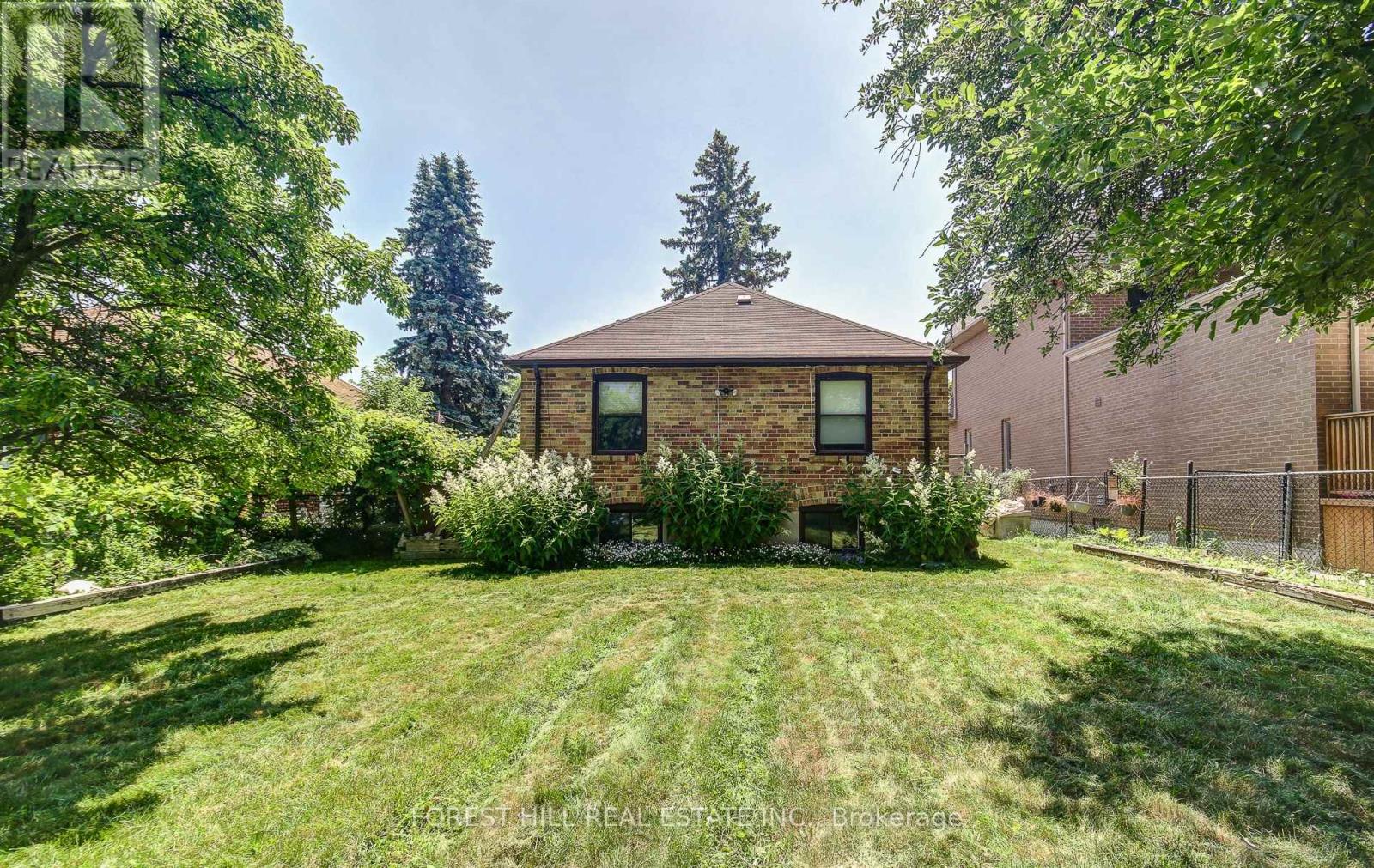 Lower - 32 Laurelcrest Avenue, Toronto, Ontario  M3H 2A4 - Photo 24 - C12313118