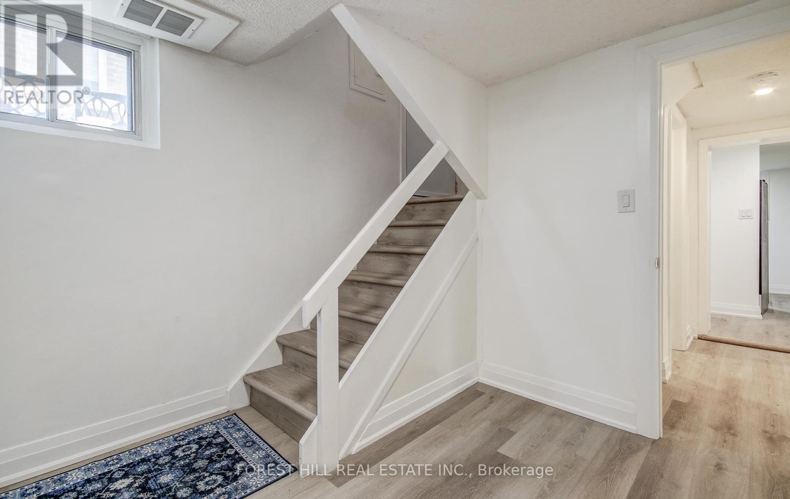 Lower - 32 Laurelcrest Avenue, Toronto, Ontario  M3H 2A4 - Photo 5 - C12313118
