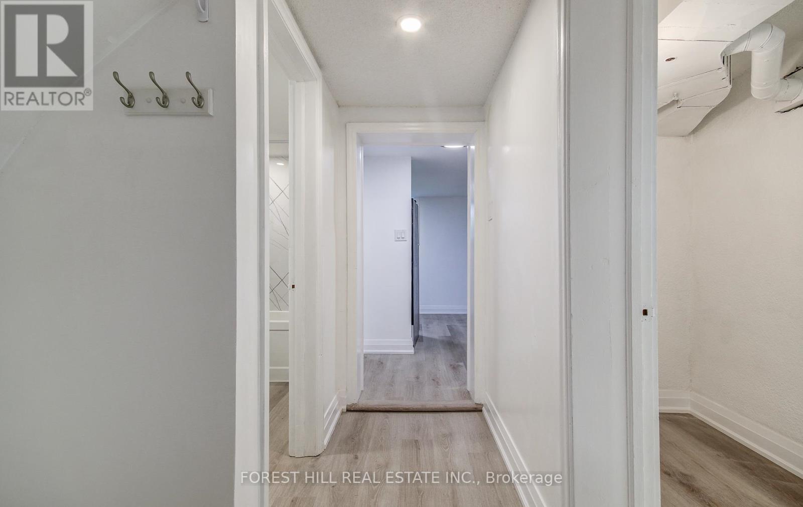 Lower - 32 Laurelcrest Avenue, Toronto, Ontario  M3H 2A4 - Photo 8 - C12313118