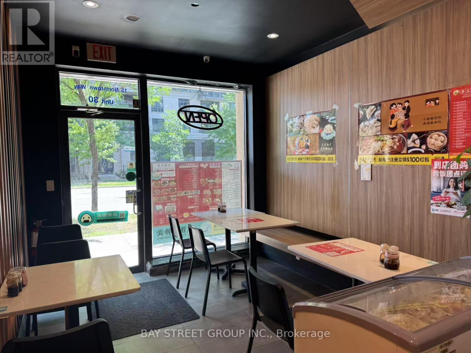 30 - 15 Northtown Way, Toronto, Ontario  M2N 7A2 - Photo 3 - C12313133