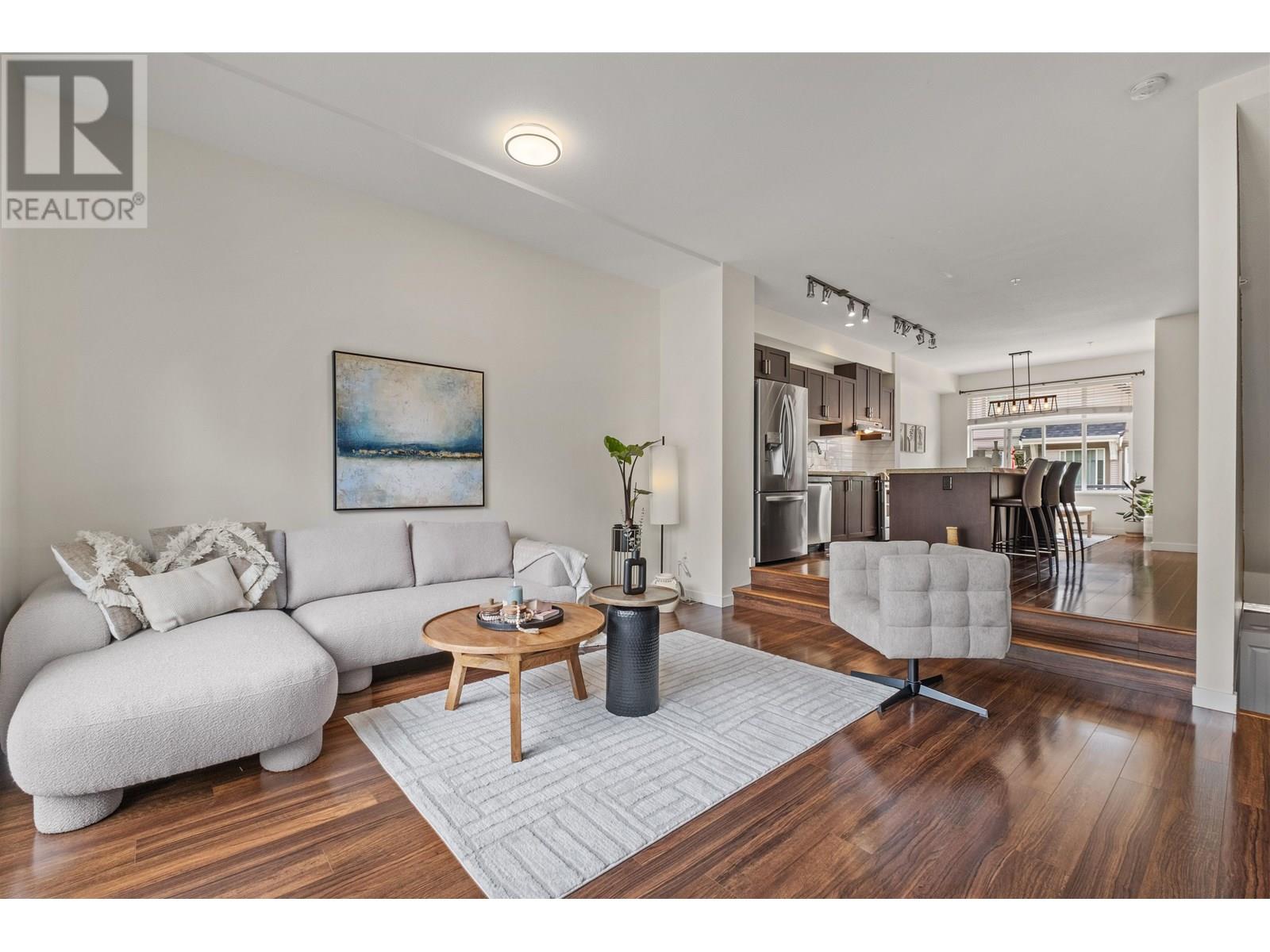 Property at 713 PREMIER STREET image 1