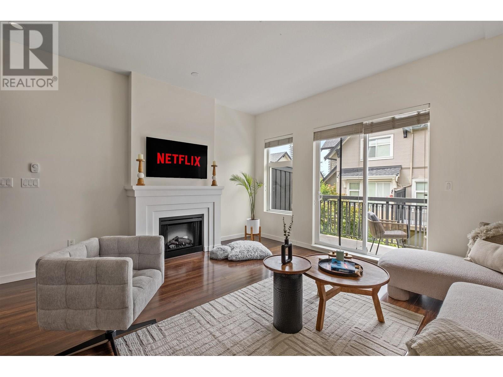 Property at 713 PREMIER STREET image 3