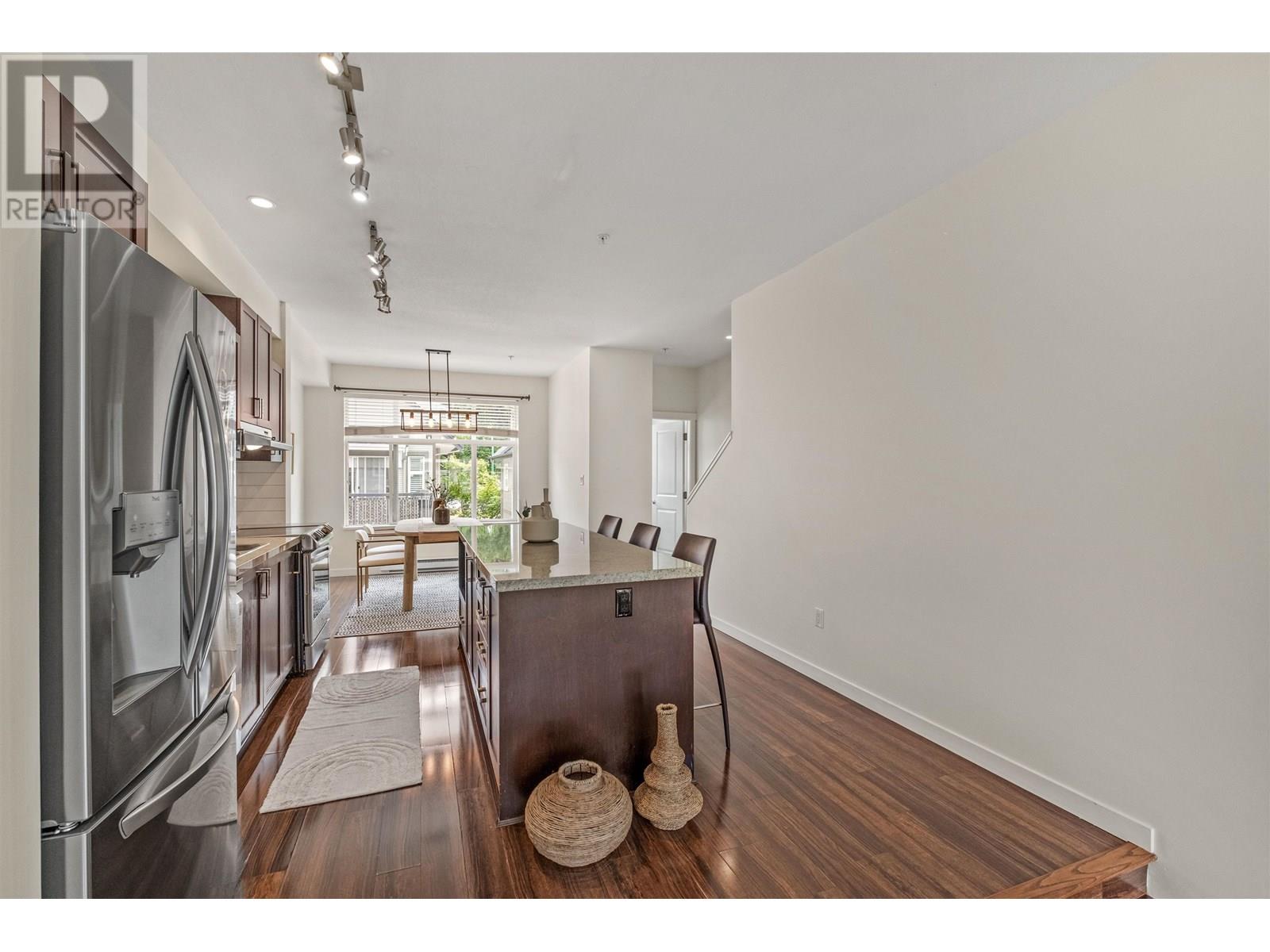 Property at 713 PREMIER STREET image 5