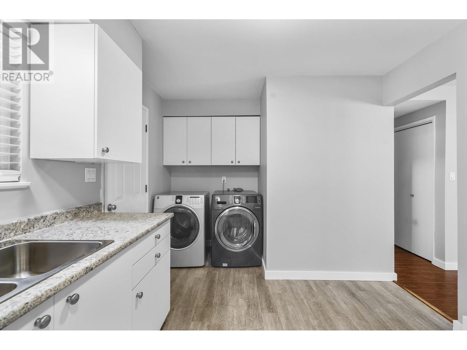 21528 Mayo Place, Maple Ridge, British Columbia  V2X 2K9 - Photo 9 - R3031649