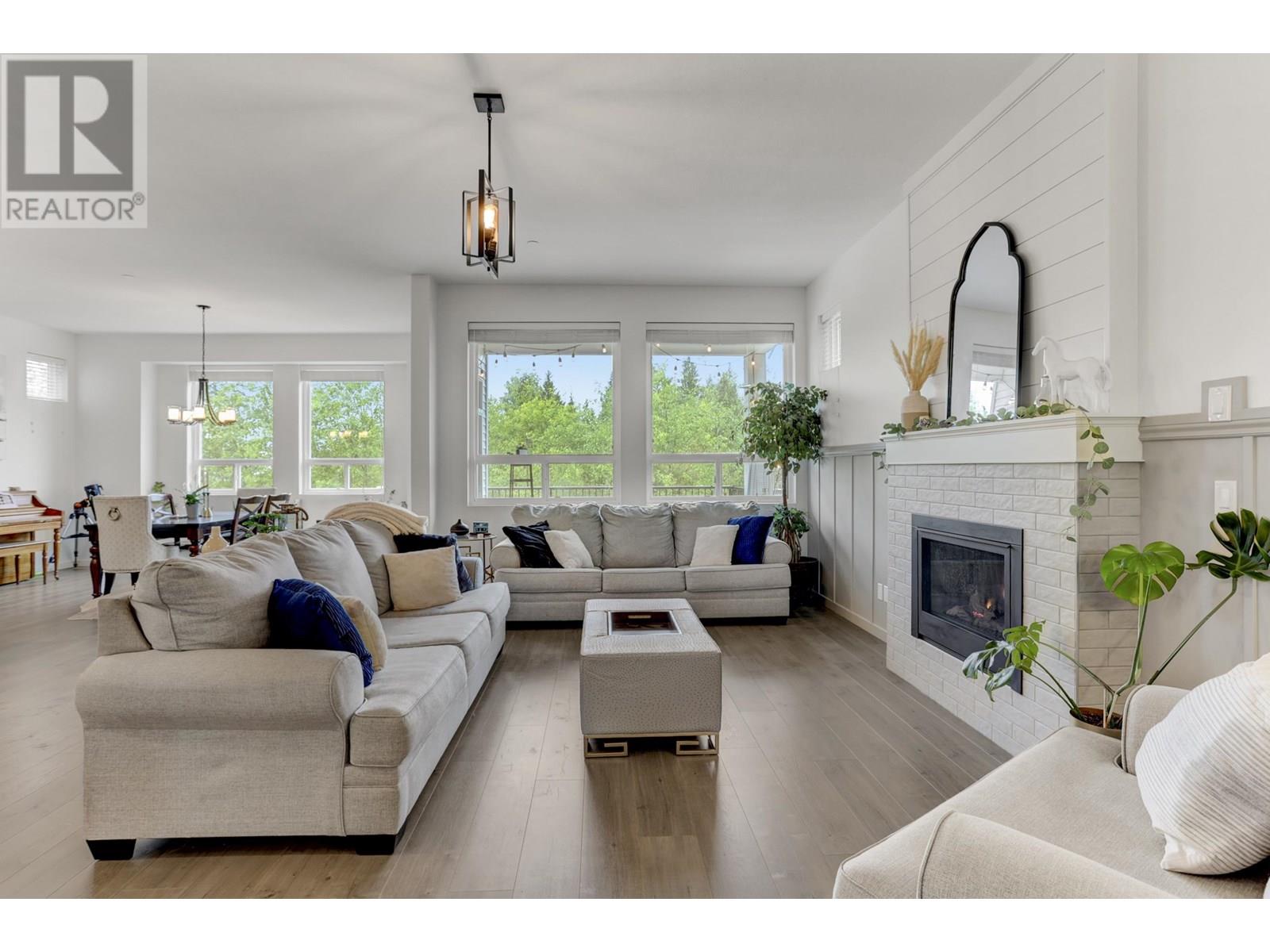 10597 Jackson Road, Maple Ridge, British Columbia  V2W 1G6 - Photo 2 - R3031677