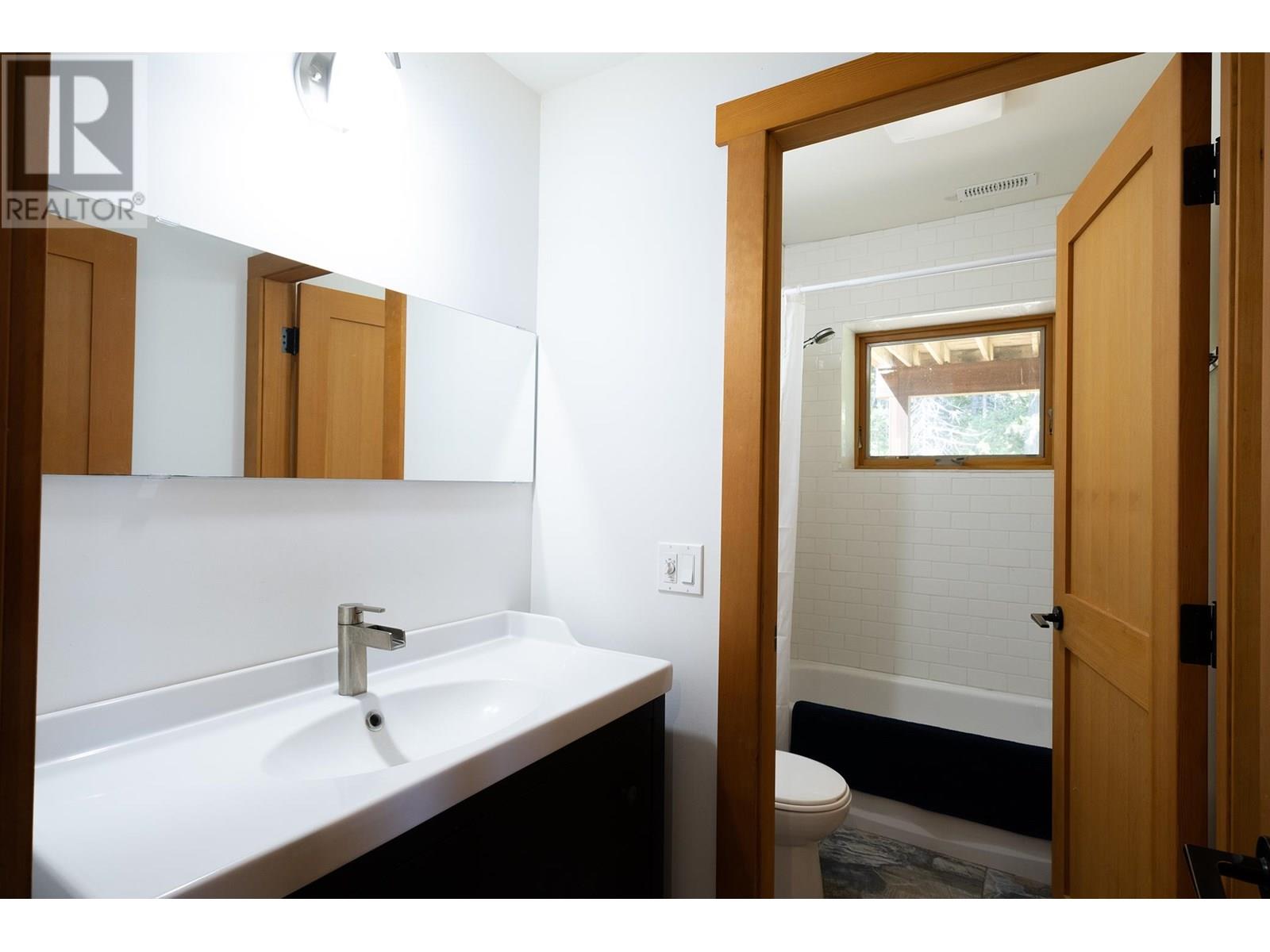 6290 Maple Road, Egmont, British Columbia  V0N 1N0 - Photo 26 - R3031685