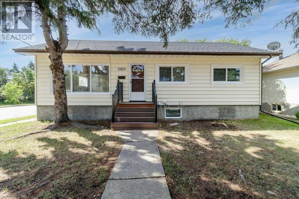 Property at 4001 51 A Street image 3