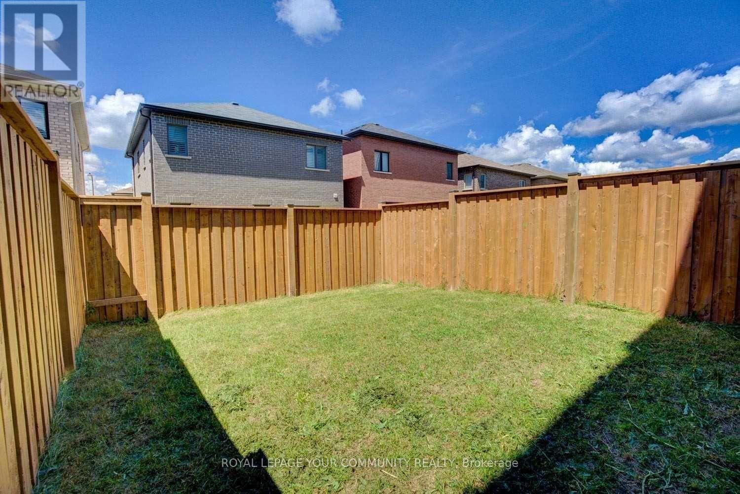 56 Allure Street, Newmarket, Ontario  L3X 0L2 - Photo 34 - N12313190