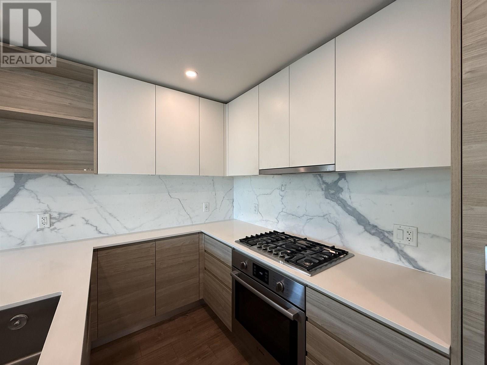 307 585 Austin Avenue, Coquitlam, British Columbia  V3K 0G6 - Photo 8 - R3028991