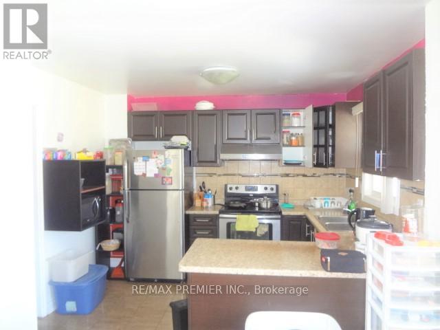 4 Teresa Court, Toronto, Ontario  M9V 4Y5 - Photo 3 - W12312589