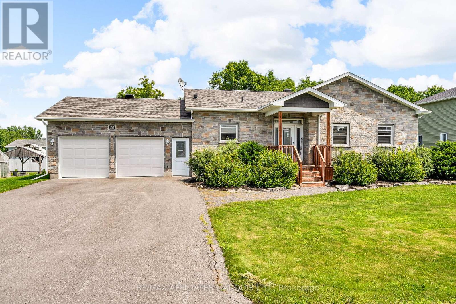 23 Calco Crescent, North Stormont, Ontario  K0C 1W0 - Photo 3 - X12313287