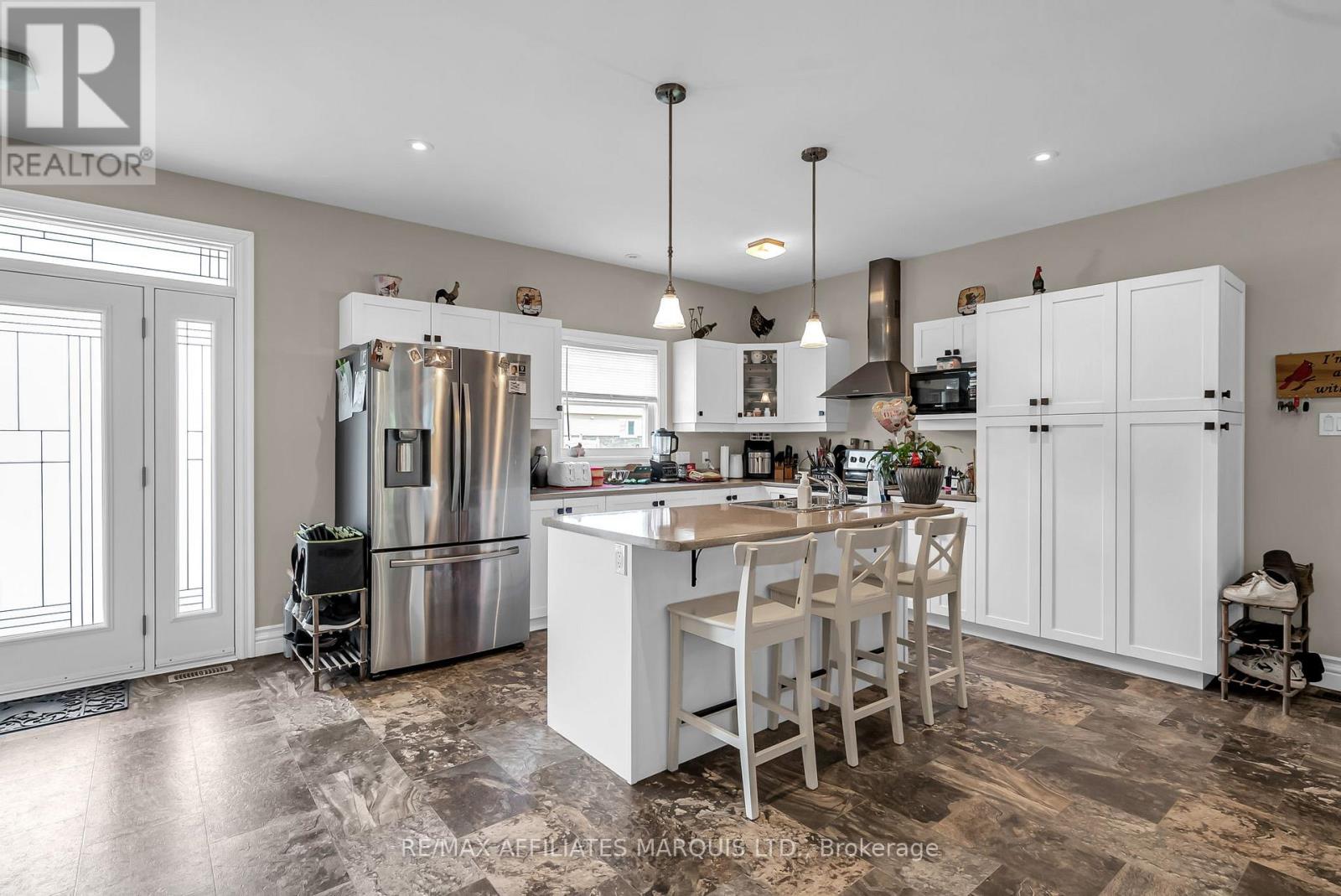 23 Calco Crescent, North Stormont, Ontario  K0C 1W0 - Photo 5 - X12313287