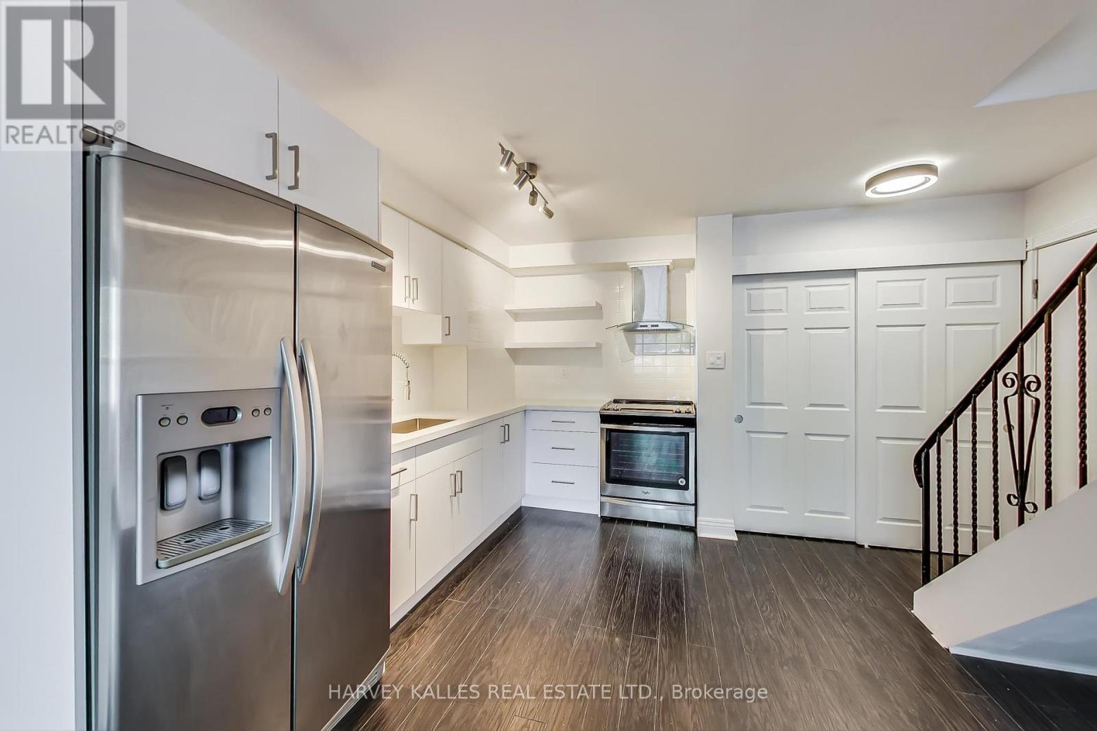 395 Keele Street, Toronto, Ontario  M6P 2K9 - Photo 24 - W12313169