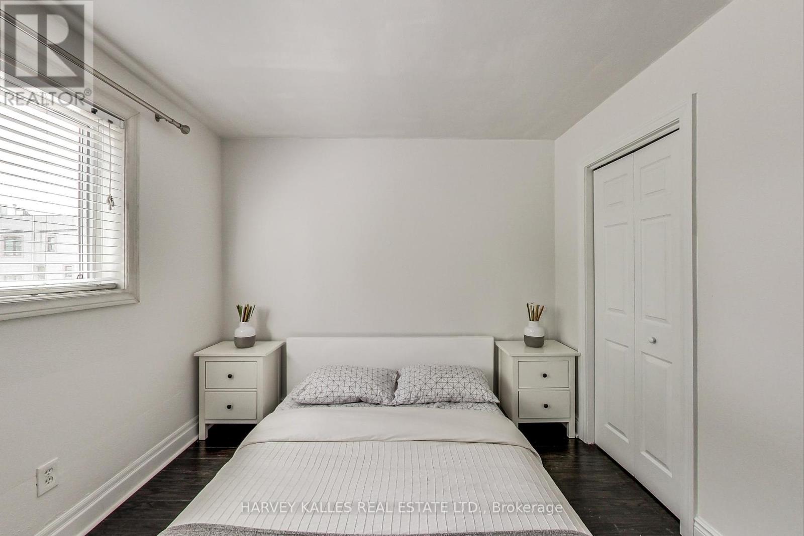 395 Keele Street, Toronto, Ontario  M6P 2K9 - Photo 28 - W12313169