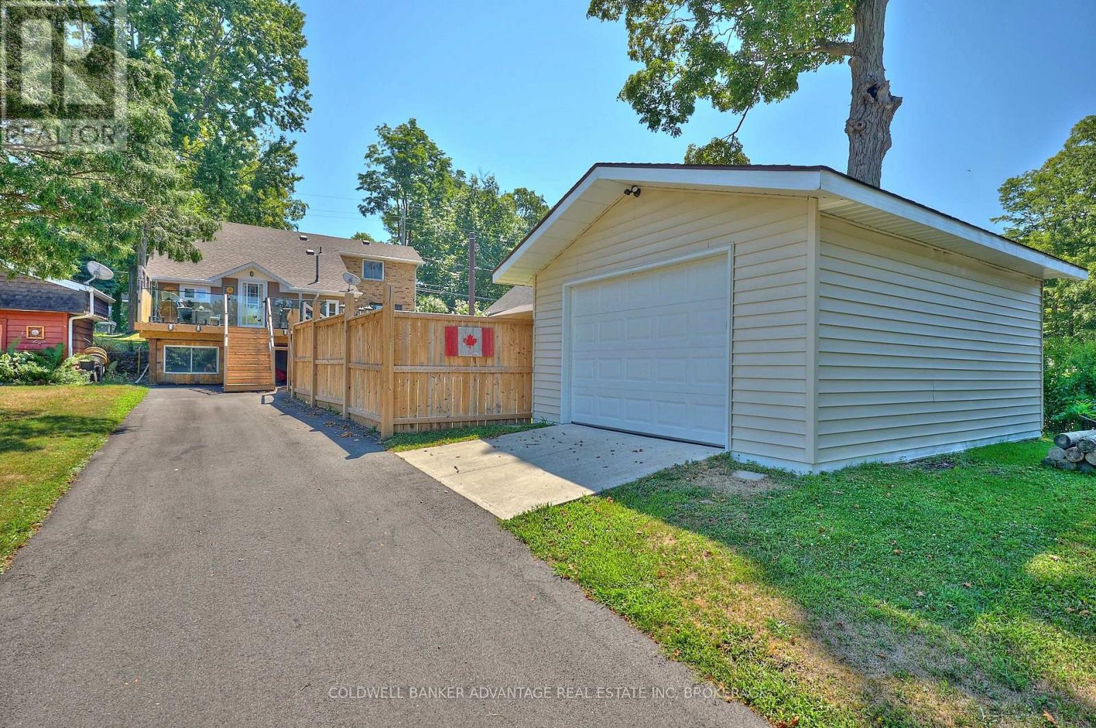 Property at 10572 LAKESHORE ROAD image 4