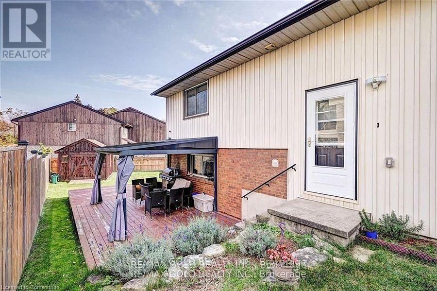 288 Salisbury Avenue, Cambridge, Ontario  N1S 4H4 - Photo 36 - X12313134