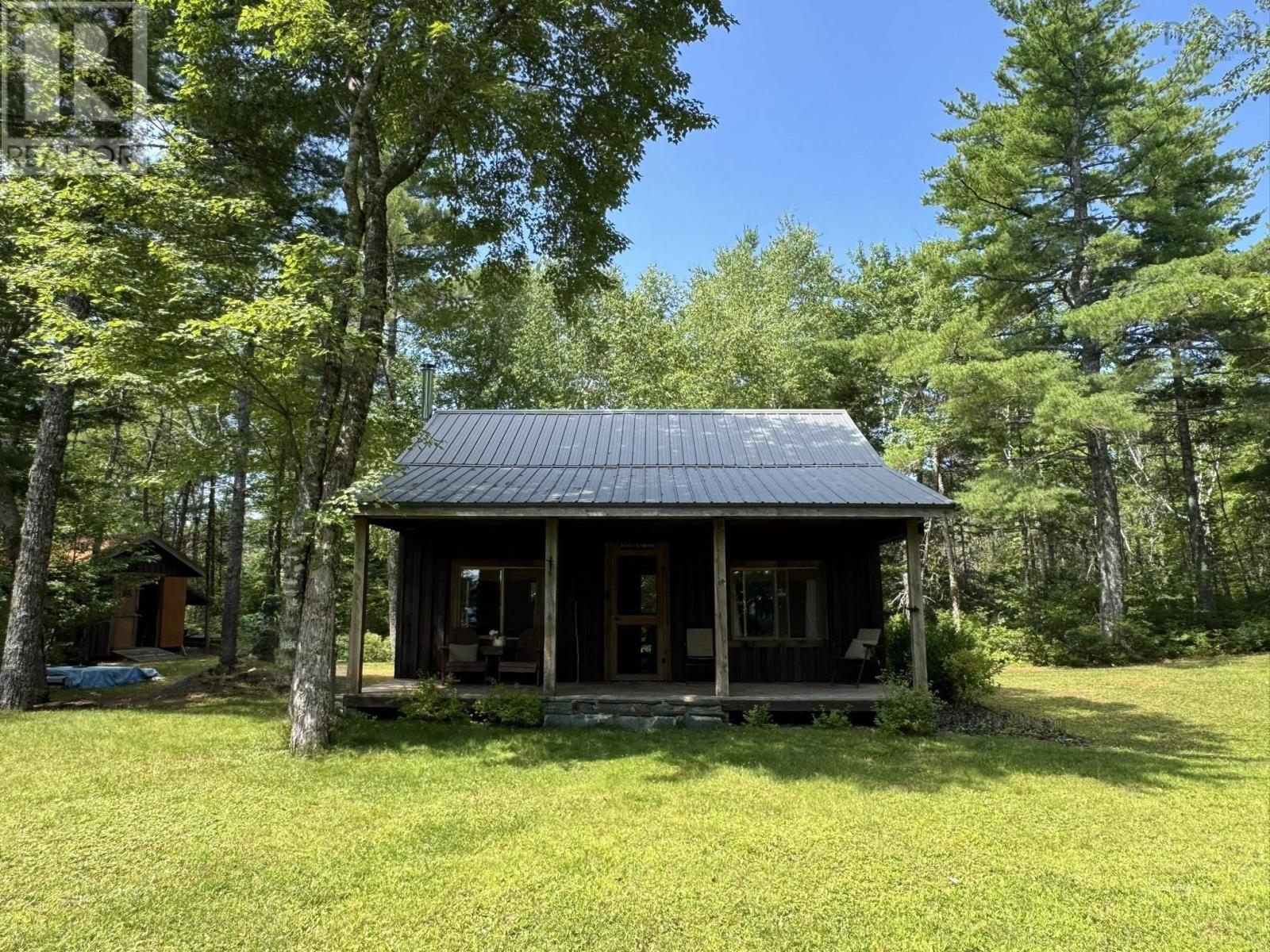 299 Albion Drive, Middlefield, Nova Scotia  B0T 1E0 - Photo 2 - 202519047