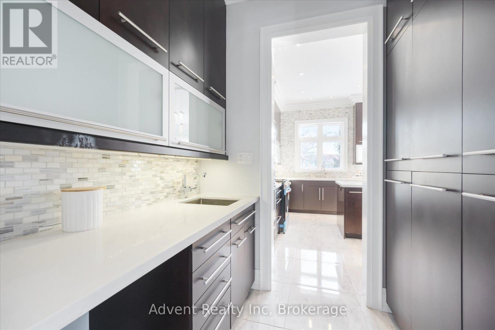 141 Connaught Avenue, Toronto, Ontario  M2M 1H3 - Photo 11 - C12313269