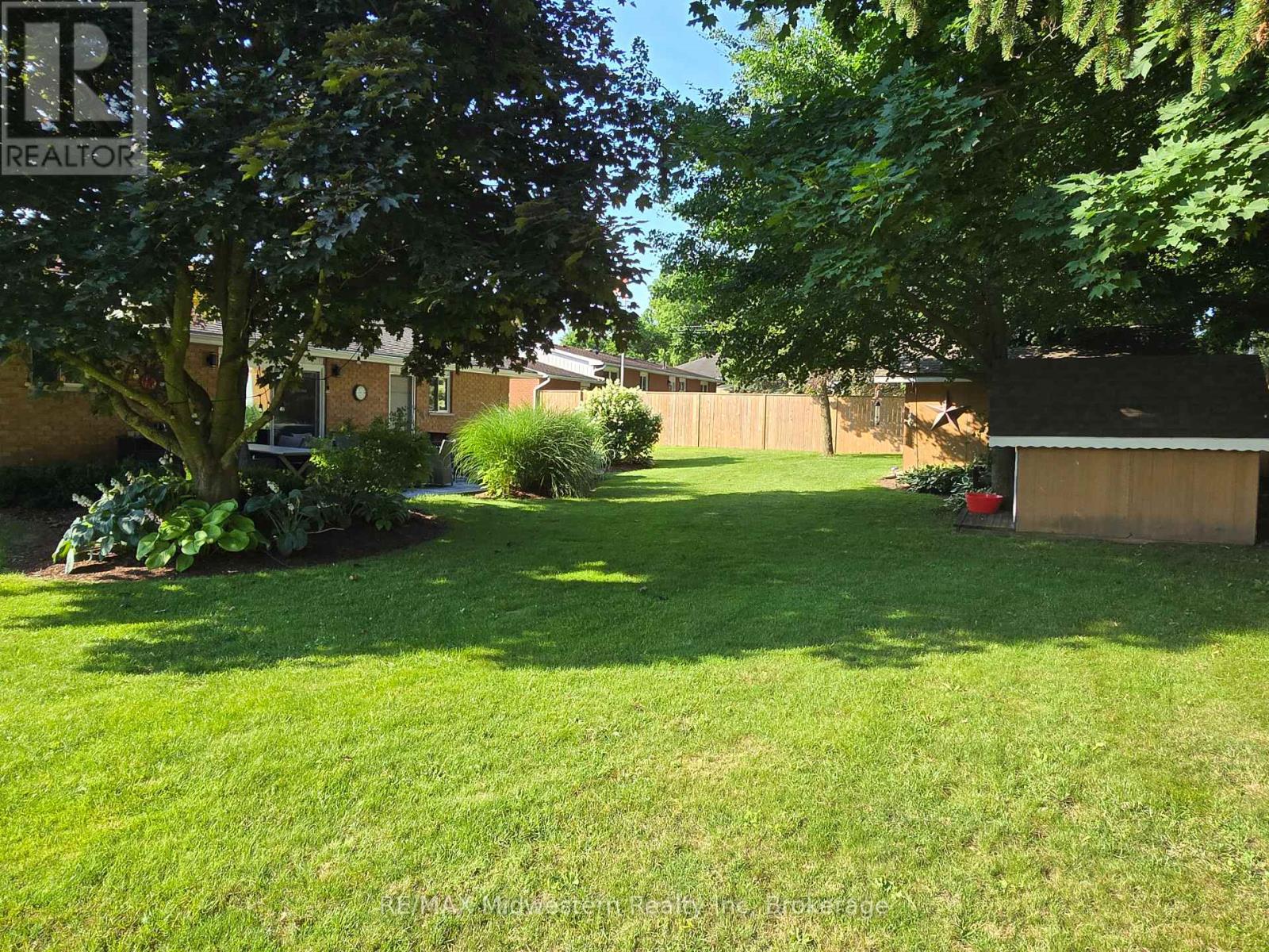 720 Sports Drive, Huron East, Ontario  N0G 1H0 - Photo 4 - X12093778