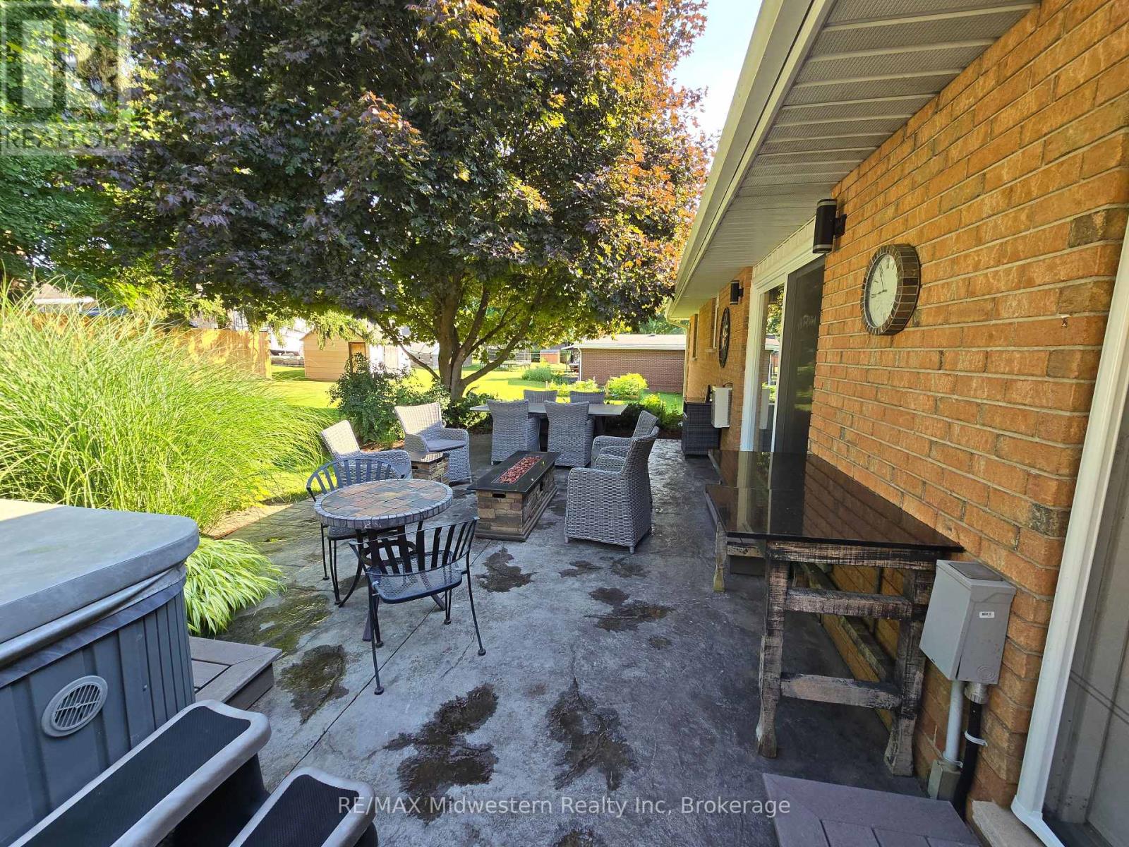 720 Sports Drive, Huron East, Ontario  N0G 1H0 - Photo 6 - X12093778