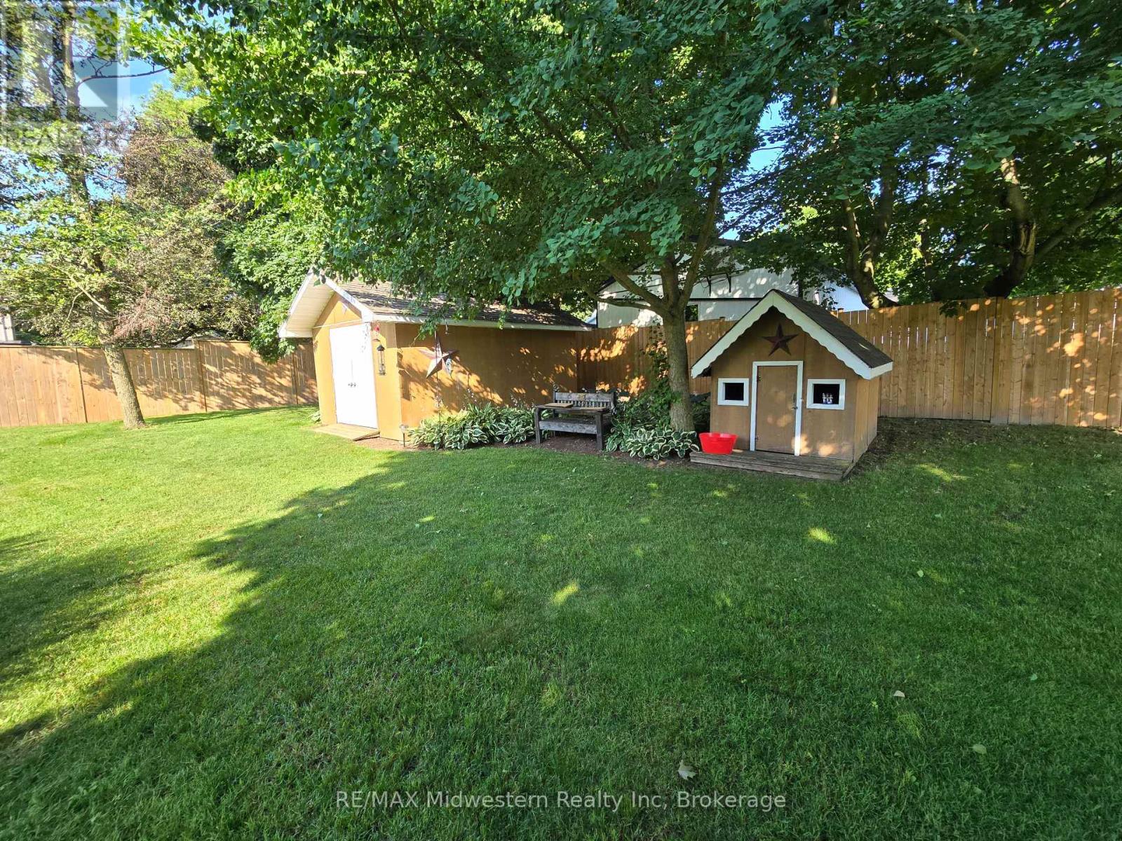 720 Sports Drive, Huron East, Ontario  N0G 1H0 - Photo 7 - X12093778
