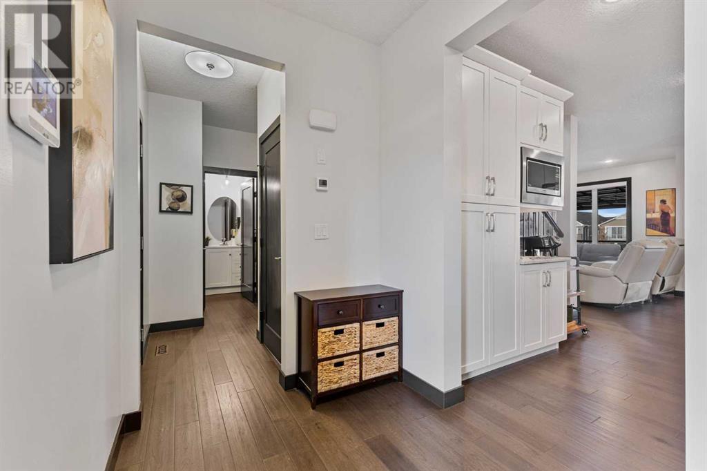 Property at 190 Baywater Way SW image 5