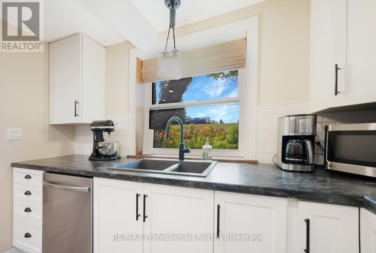 33085 Highway 62, Hastings Highlands, Ontario  K0L 2S0 - Photo 13 - X12313331